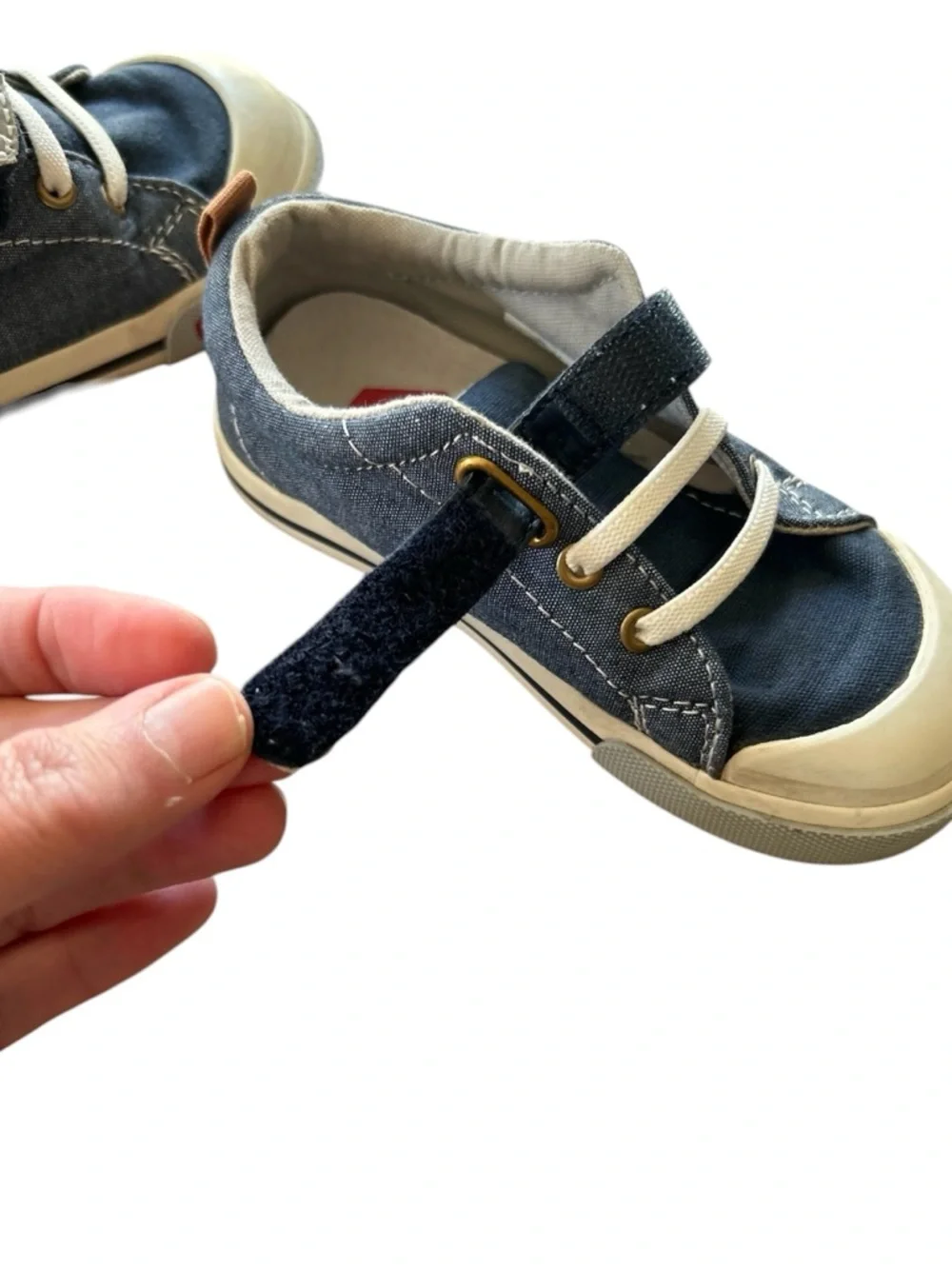 See Kai Run Stevie ll Chambray Classic Sneaker Lightweight Sporty Size 9 Unisex - Picture 4 of 11